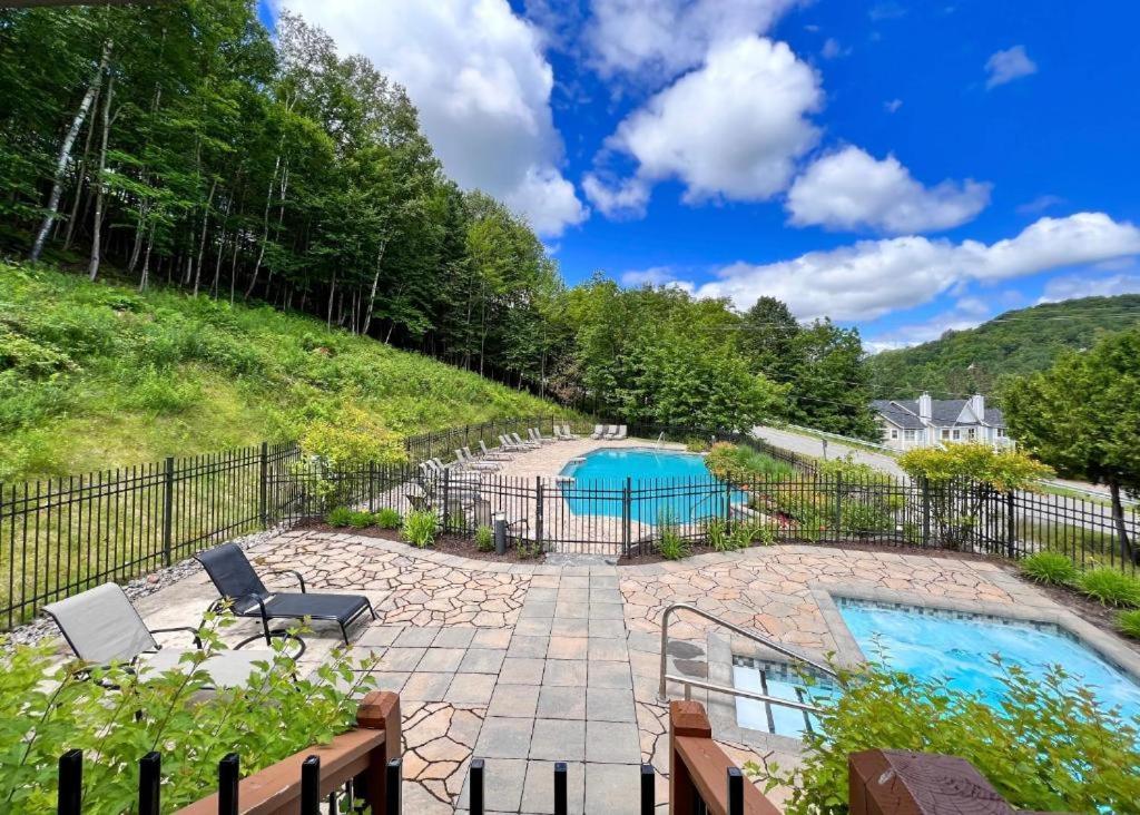 Appartement The Alpine Nest - 3 Beds - 4 Guests - Free Parking - Pool à Mont-Tremblant Extérieur photo