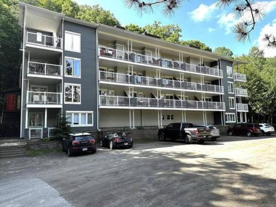Appartement The Alpine Nest - 3 Beds - 4 Guests - Free Parking - Pool à Mont-Tremblant Extérieur photo